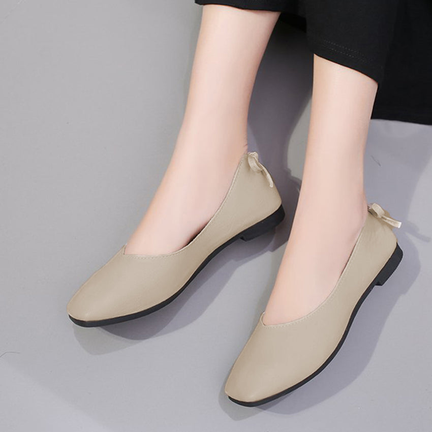 Black Leather Shoes with Ribbon