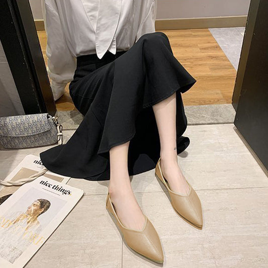 Elegant Pointed-Toe Flats